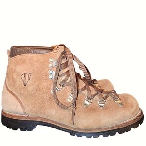 Vibram Tan Suede Men's Hiking Boots